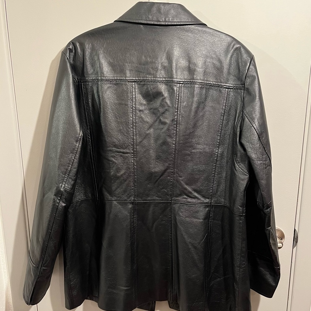 100% Genuine Leather Jacket - Picture 3 of 6